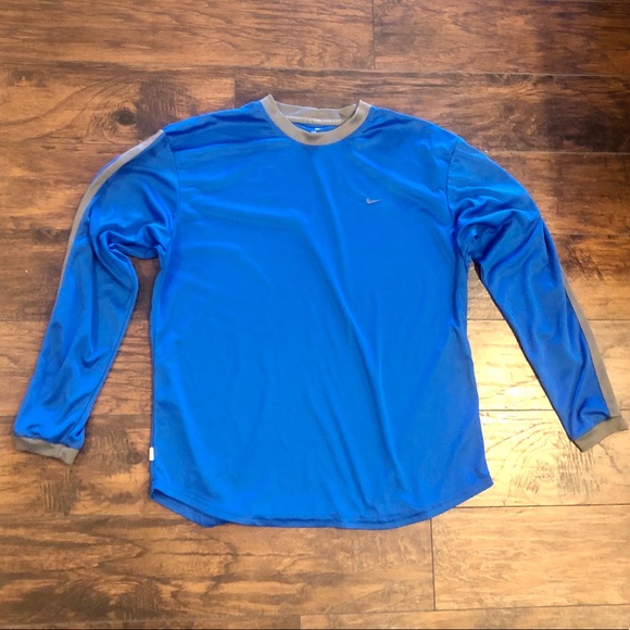 Nike Other - 🧁Men’s Nike long sleeve top